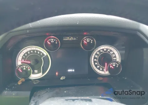 2017 Ram 1500 Big Horn 4X4 5'7 Box z USA, uszkodzony, nr VIN 1C6RR7LT3HS780627